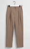 D1. HW PLEATED CHINO